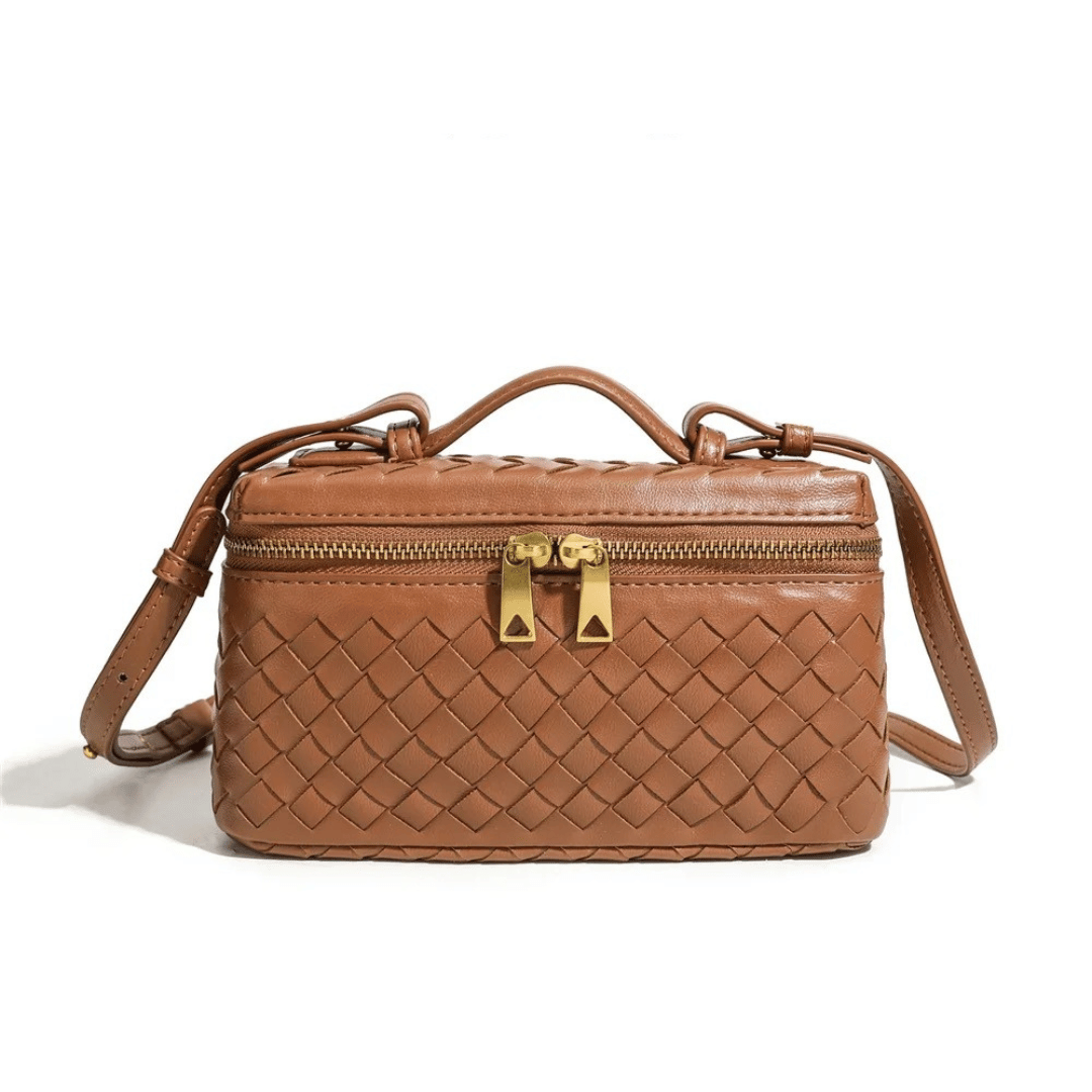 Bolsa Boston Trançada com Zíper Duplo e Alça Tiracolo