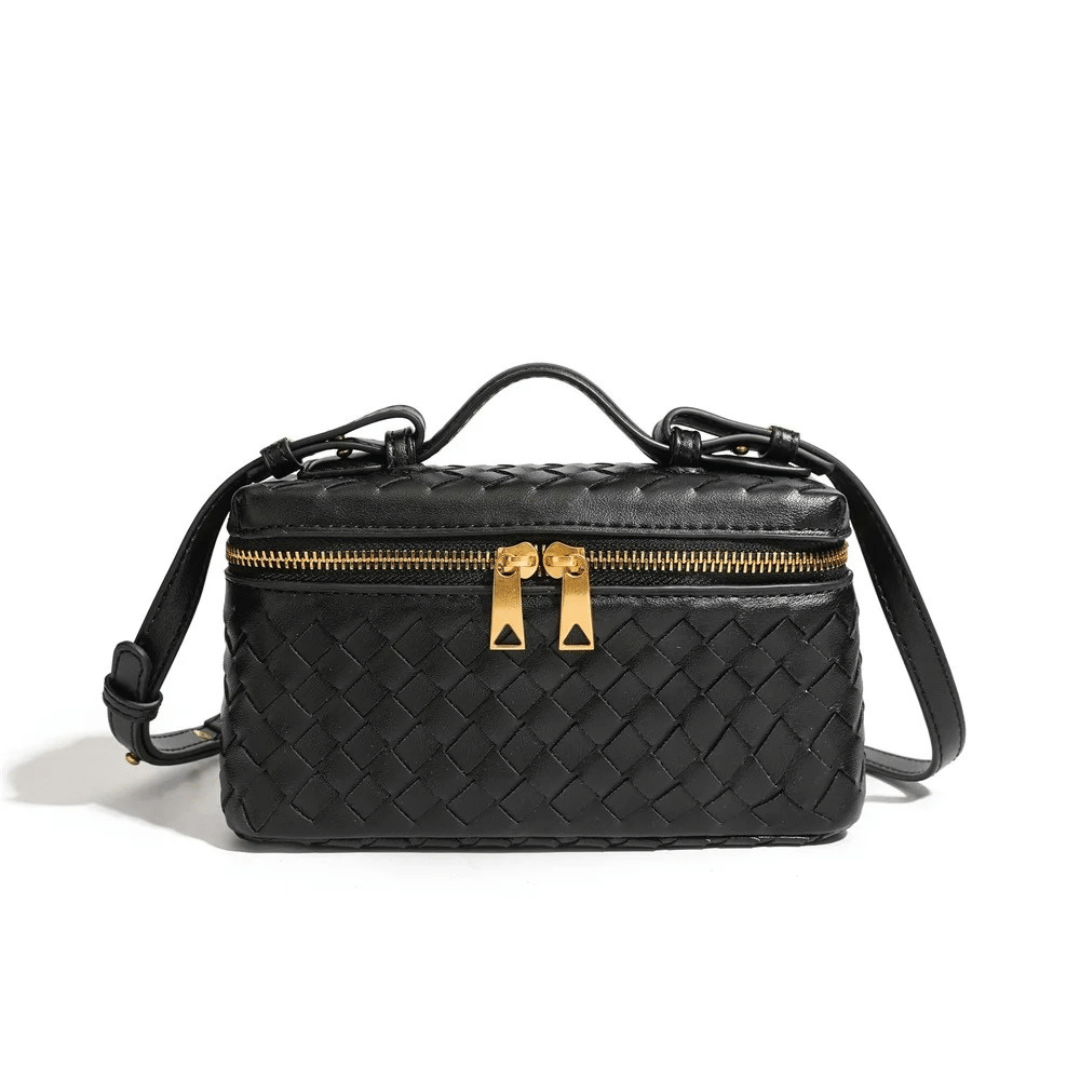 Bolsa Boston Trançada com Zíper Duplo e Alça Tiracolo