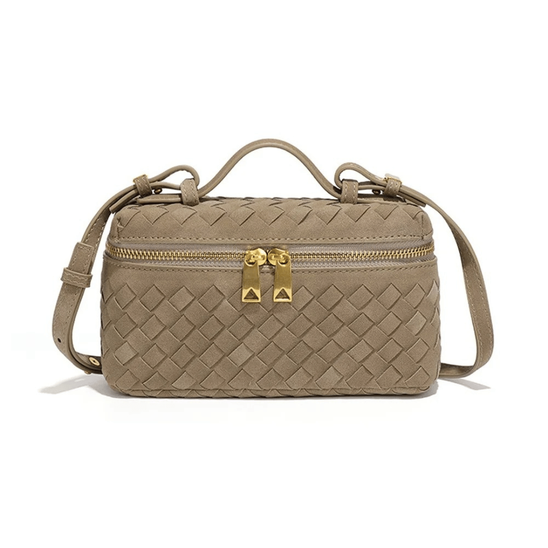 Bolsa Boston Trançada com Zíper Duplo e Alça Tiracolo