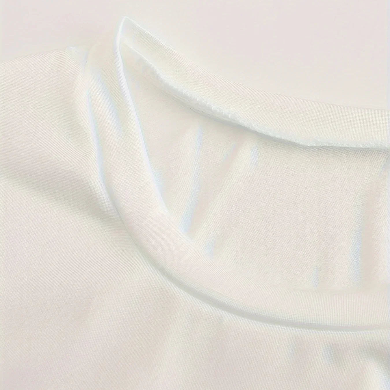 Camiseta Feminina com Estampa de Roma