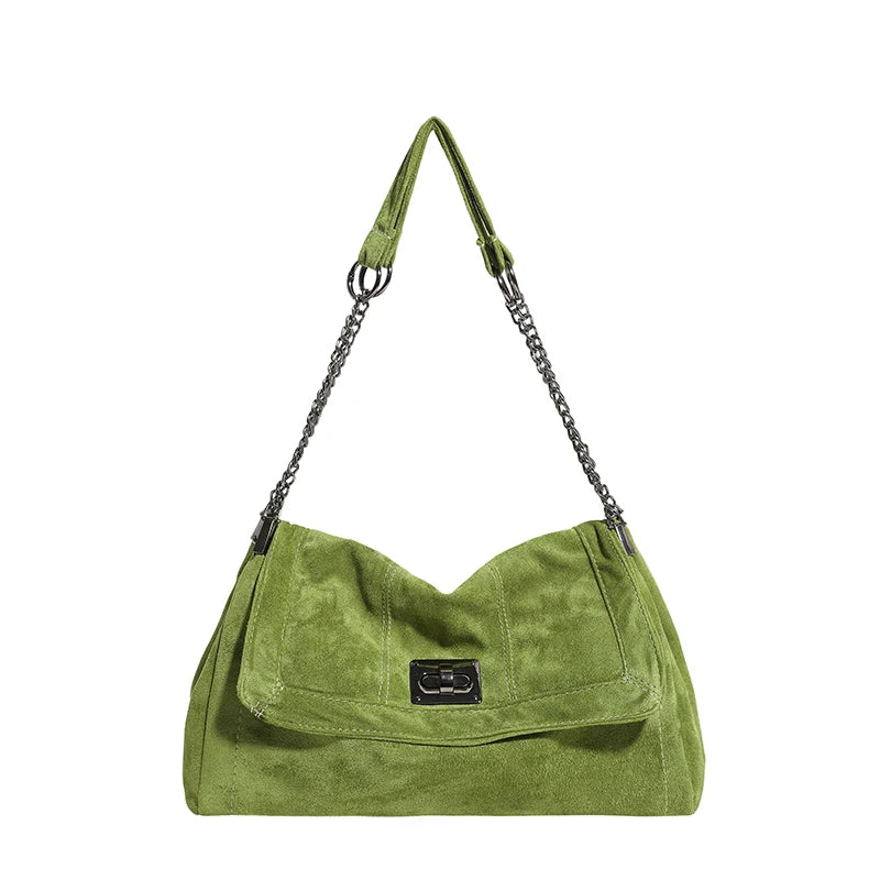 Bolsa Hobo Camurça com Corrente Prateada Grande Capacidade