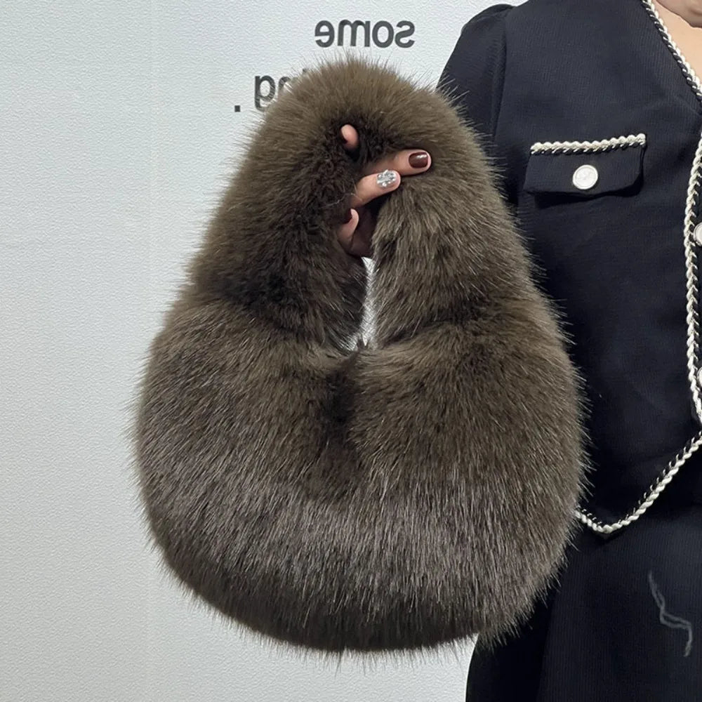 Bolsa Lua Pelúcia Inverno