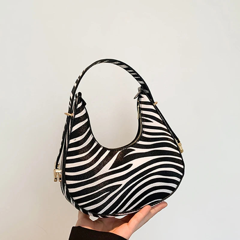 Bolsa Shoulder Cow Print