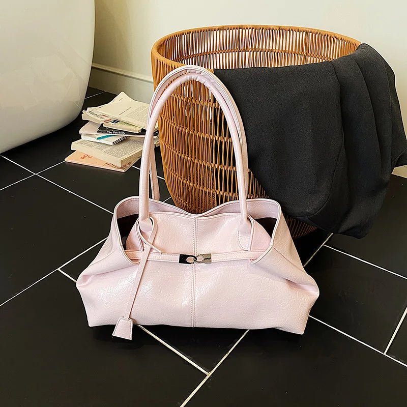 Bolsa Tote Grande Soft com Fecho Dourado