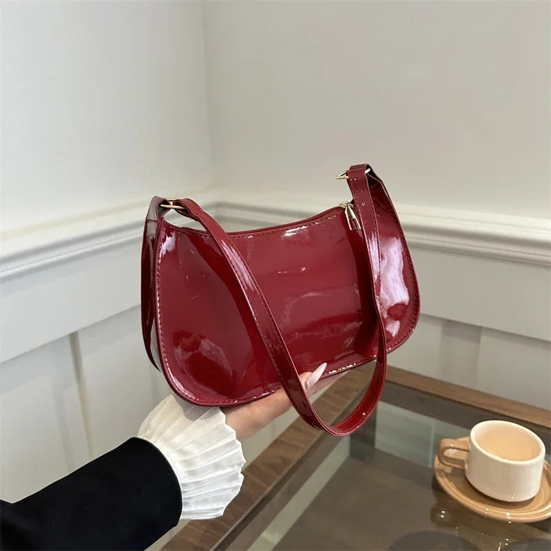 Bolsa Air Bag Shoulder Verniz com Alça