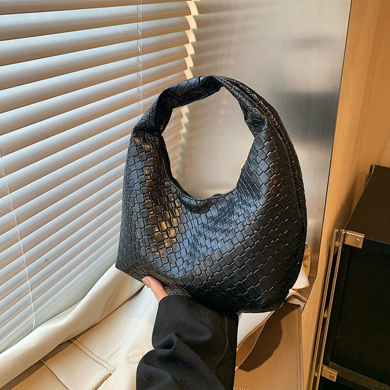 Bolsa Mini Hobo Couro Trançado