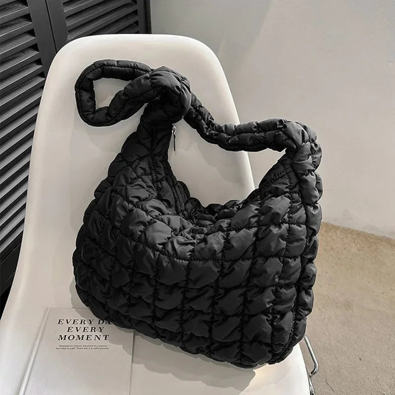 Bolsa Nuvem Plissada