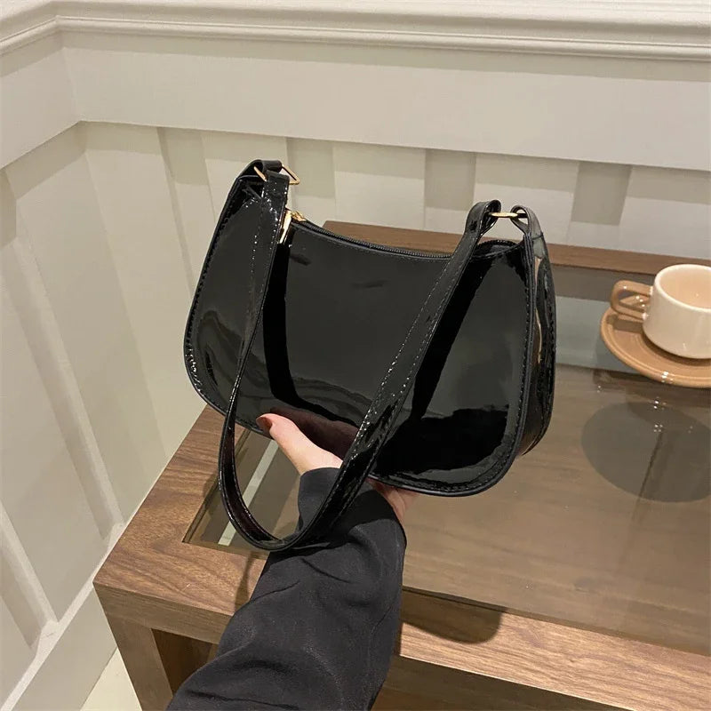 Bolsa Air Bag Shoulder Verniz com Alça