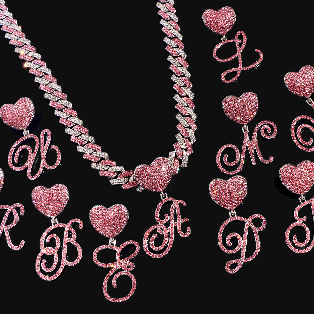 Corrente Cristal Rosa Cravejada e Monograma Modelo Miami Iced Glam