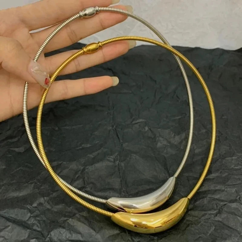 Gargantilha em Aço Inoxidável Prateado e Dourado
