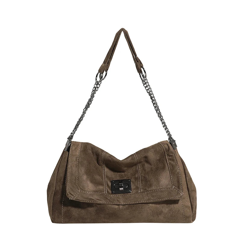 Bolsa Hobo Camurça com Corrente Prateada Grande Capacidade