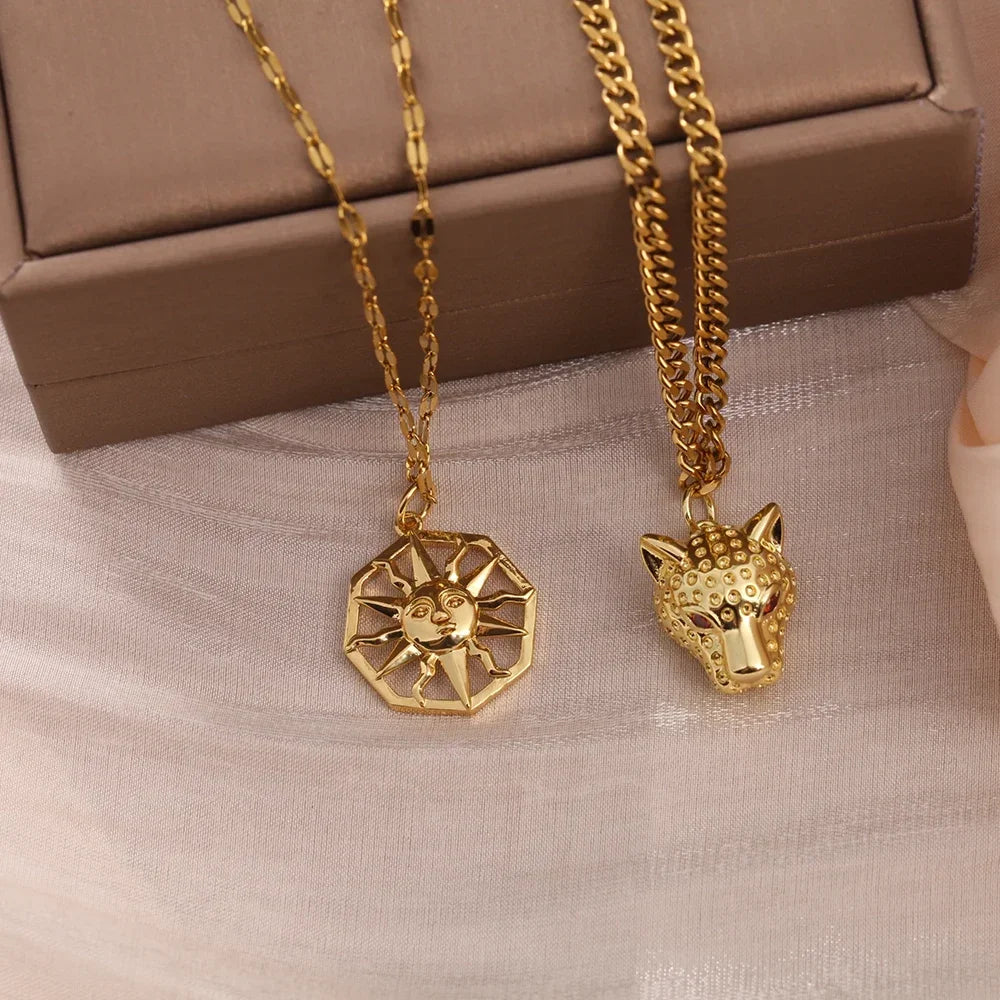 Colar Boho Heart Charm Dourado em Aço Inoxidável