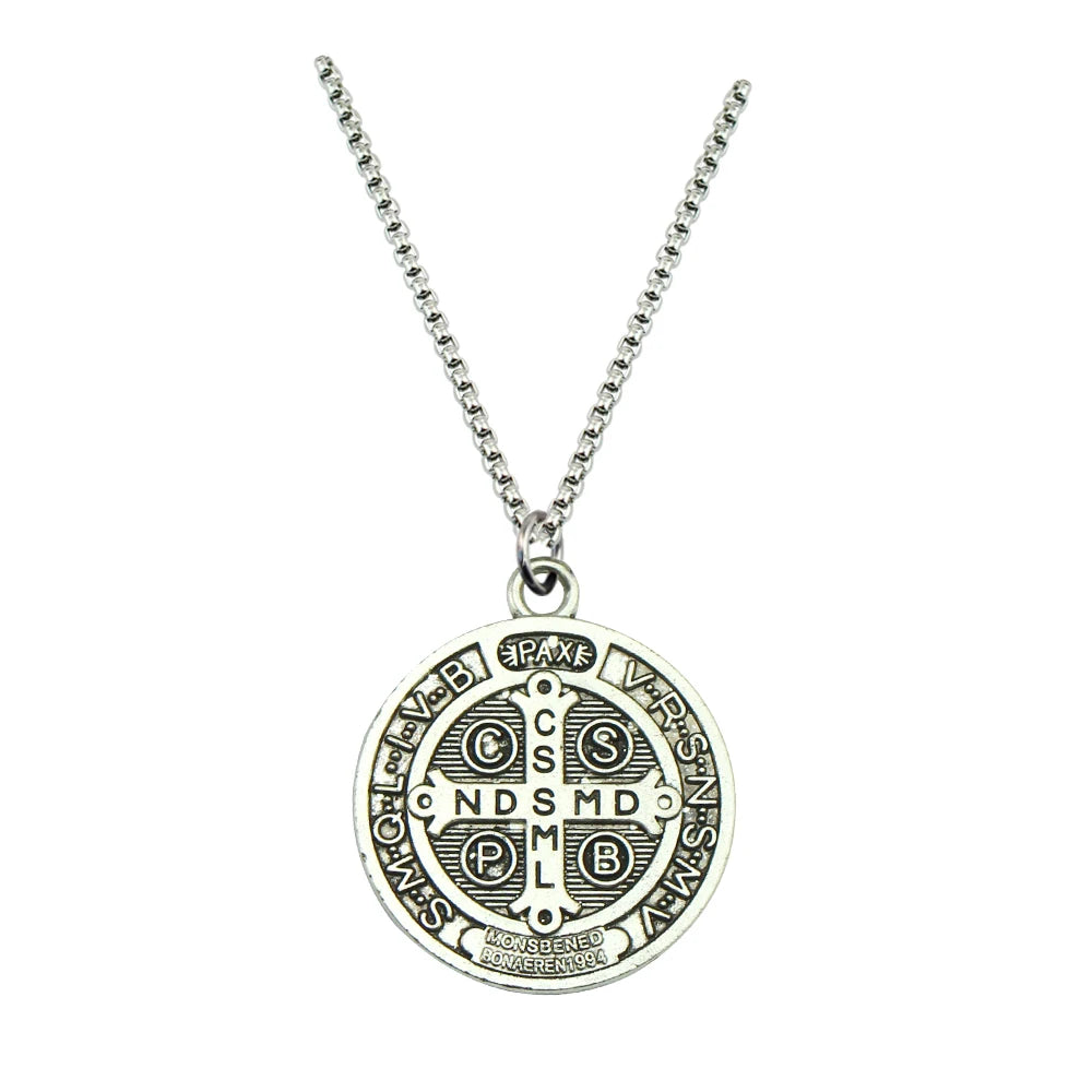 Colar com Pingente de Medalhão de São Bento em Aço Inoxidável
