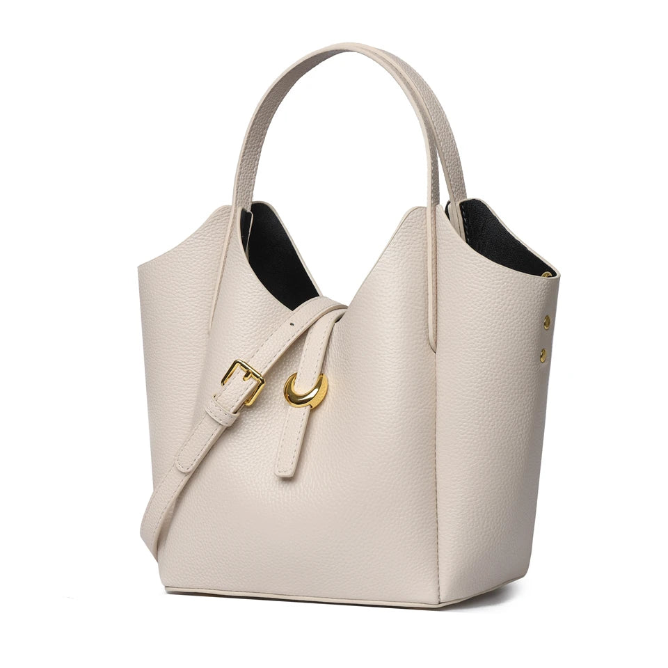 Bolsa Tote em Couro Legítimo Minimalista com Alça Ajustável