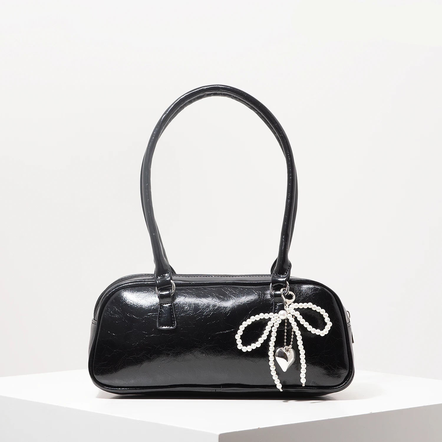 Bolsa Air Bag Vintage Vinho com Laço de Pérolas