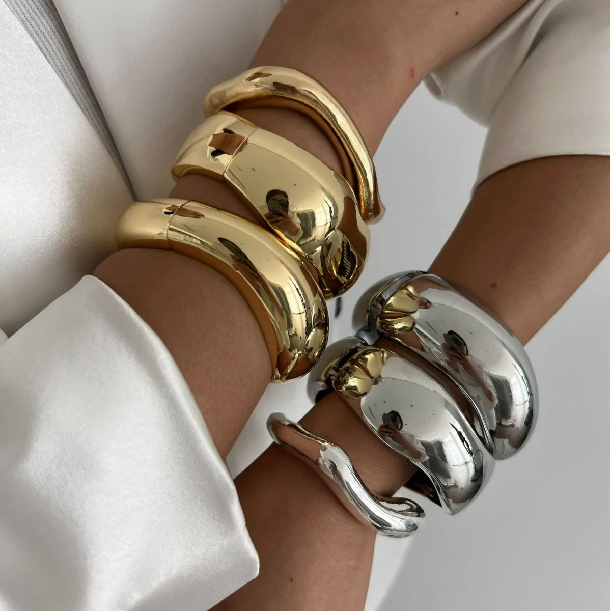 Bracelete Forma Orgânica Geométrica