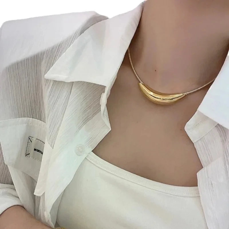 Gargantilha em Aço Inoxidável Prateado e Dourado
