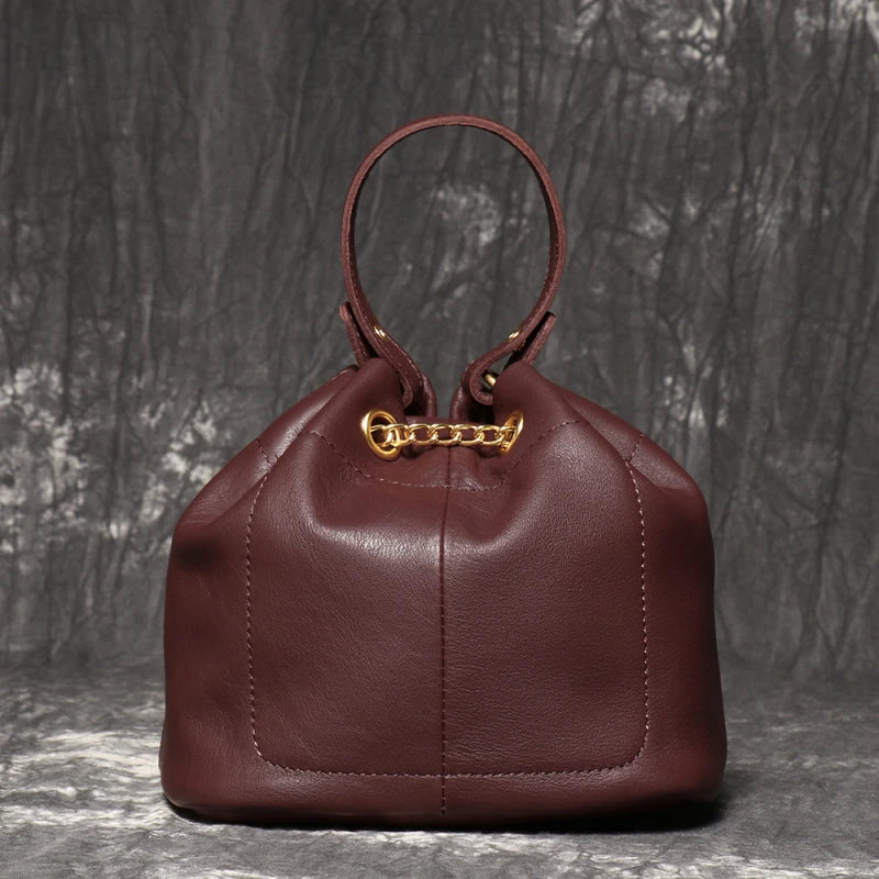 Bolsa Bucket em Couro Legítimo Corrente e Cordão