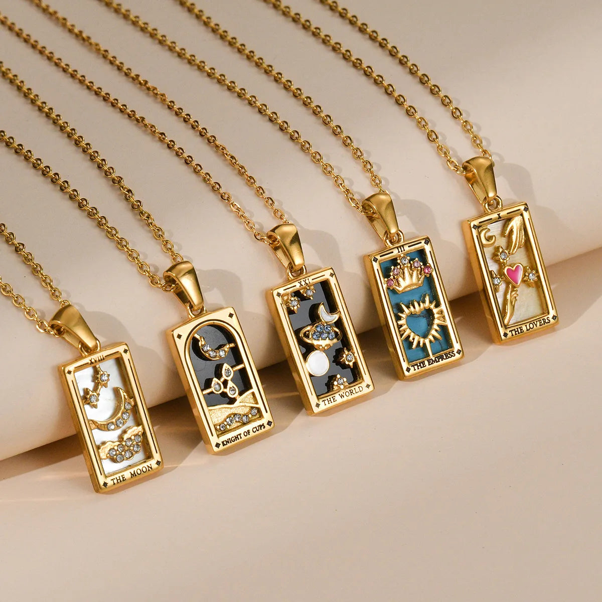 Colar Carta de Tarô Zircônia Aço Inoxidável Dourado