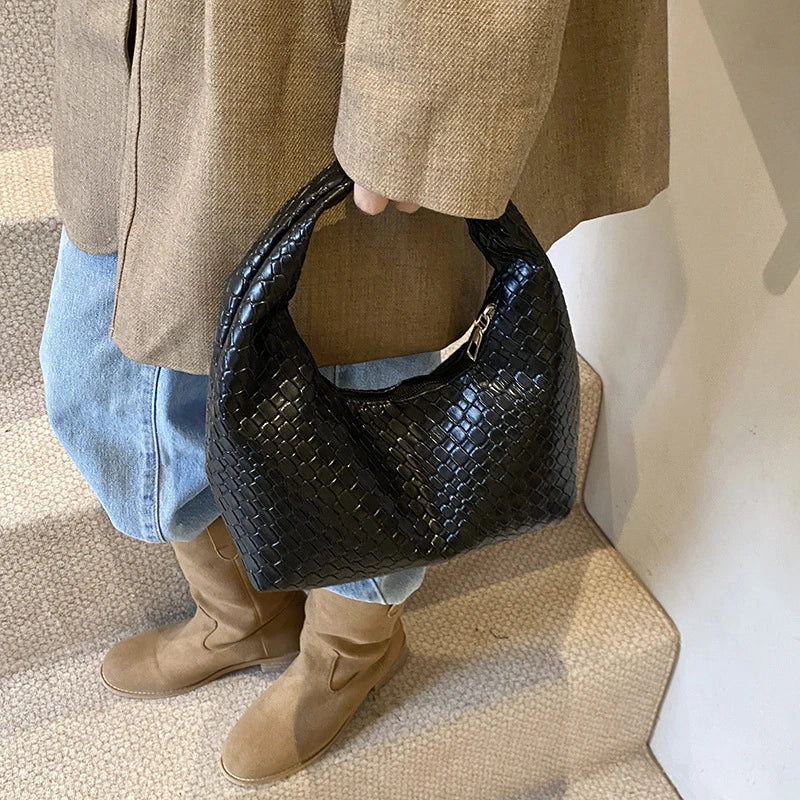 Bolsa Mini Hobo Couro Trançado