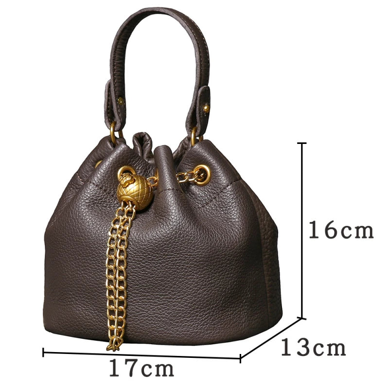 Bolsa Bucket em Couro Legítimo Corrente e Cordão