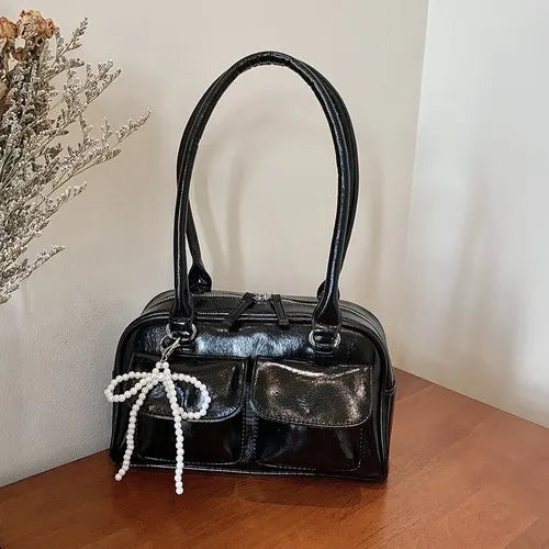 Bolsa Air Bag Vintage com Bolsos e Laços