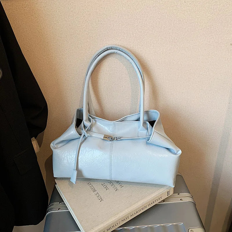 Bolsa Tote Grande Soft com Fecho Dourado