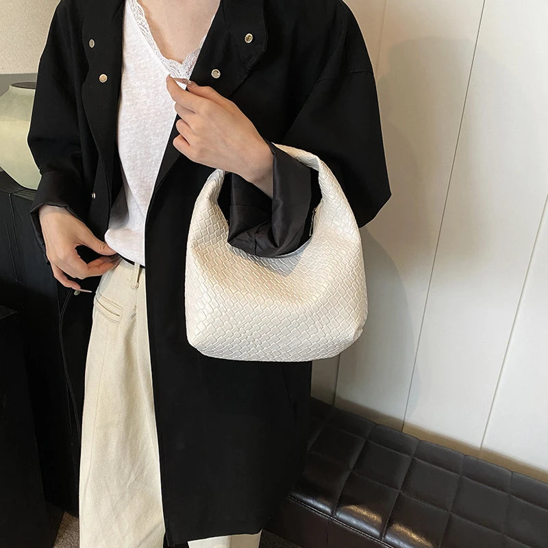 Bolsa Mini Hobo Couro Trançado