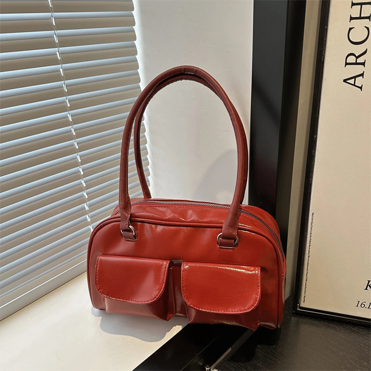 Bolsa Air Bag Retrô Hobo Couro Sintético