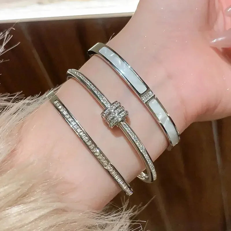 Pulseira de Zircônia em Aço Inoxidável