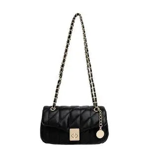 Bolsa Crossbody Matelassê com Corrente Dourada e Fecho Metálico